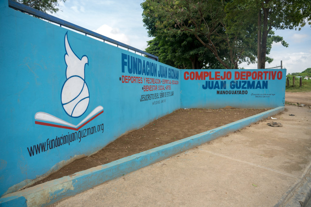 Juan Guzman Foundation . baseball, philanthropy, dominican republic